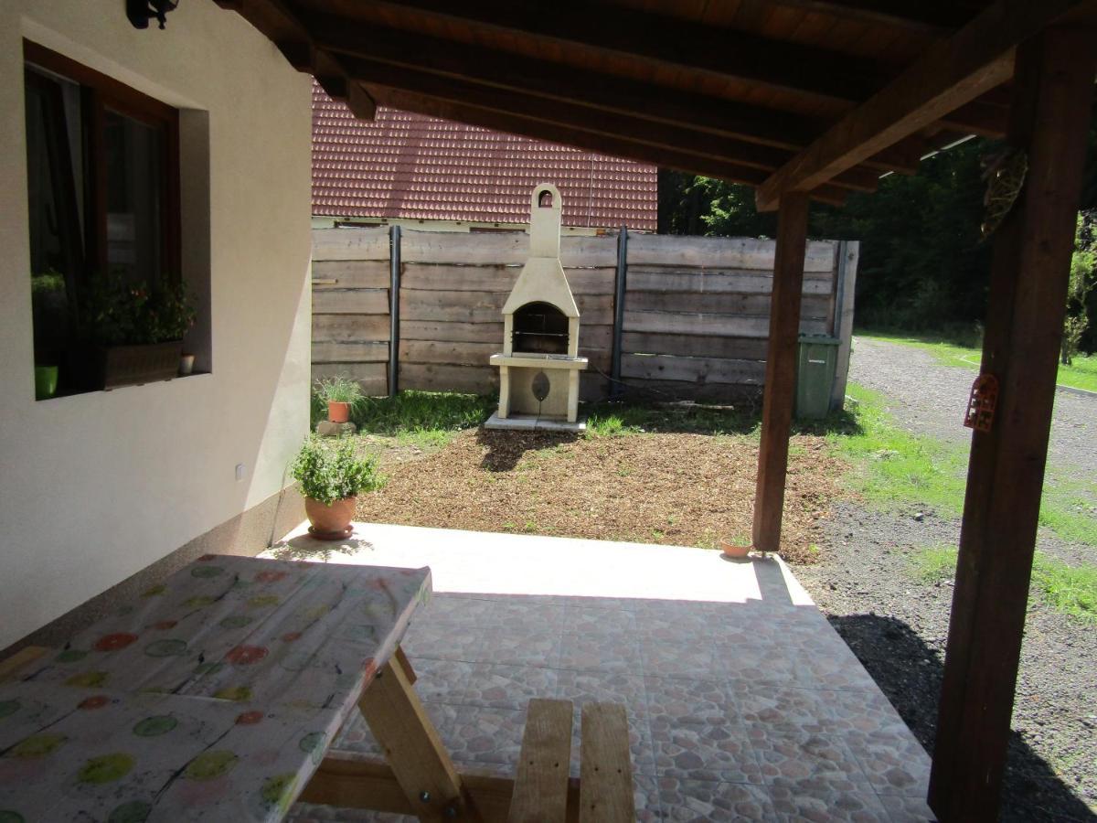 Rekreacni Dum V Brdech Pod Svatou Annou Villa Ohrazenice  Exterior foto